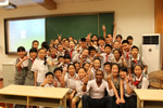 在中国上海教英语