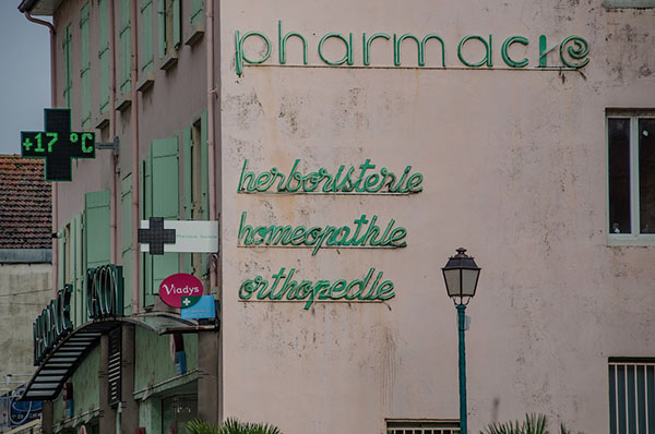 法国的典型药房