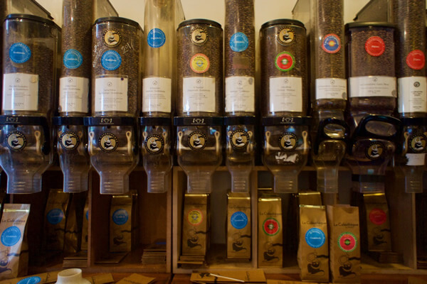 Coffee beans at La Cafeotheque, the mother of all third wave cafés in Paris“width=