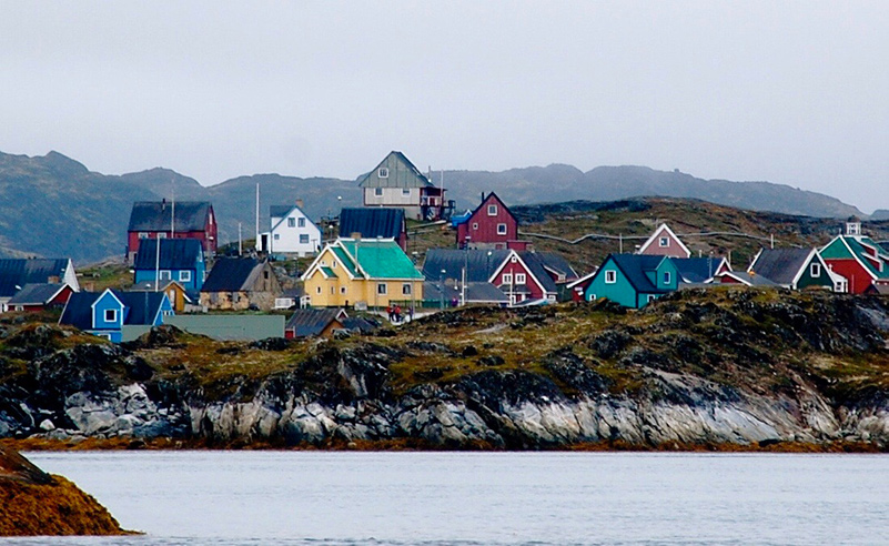 格陵兰岛的彩色房子。