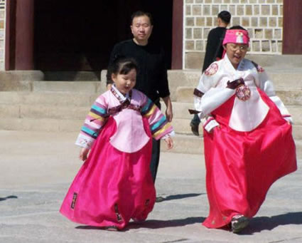 韩国的传统服饰