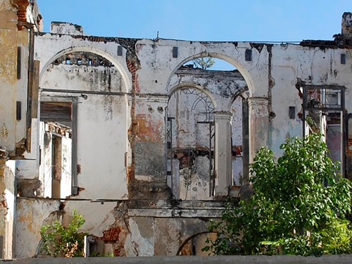 哈瓦那殖民建筑恶化