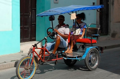 在古巴特立尼达的BICI-CAB