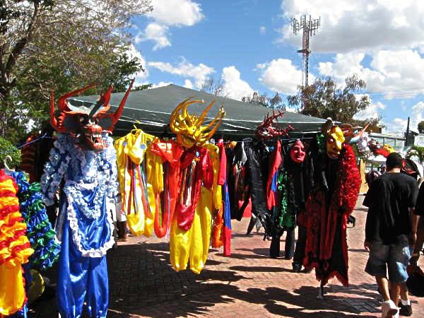 多米尼加共和国嘉年华服装
