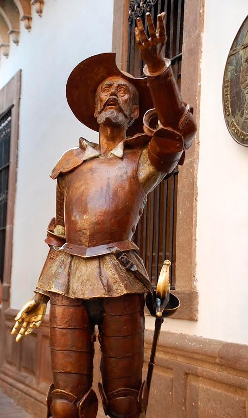 Guanajuato的Don Quijote雕像
