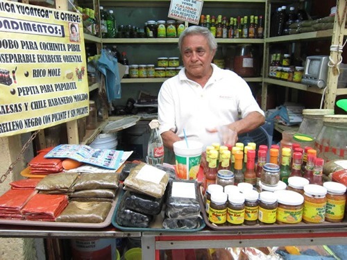墨西哥市场上的辣辣椒