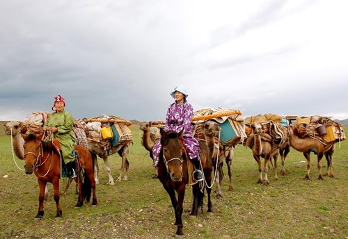 蒙古妇女游牧民族