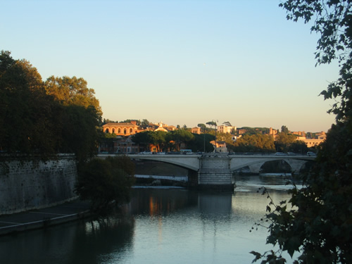 罗马的阿诺（Arno）上的桥梁