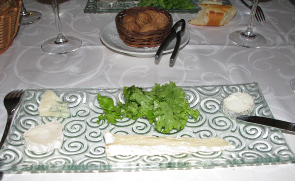 法国的慢食通常涉及奶酪板