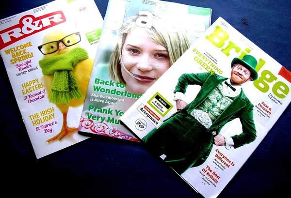 三本学生英语杂志在布拉格出版