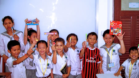柬埔寨英语课的孩子