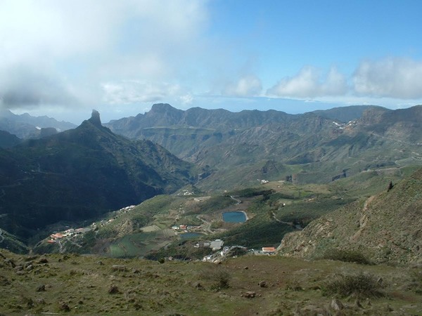 加那利群岛拥有坚固的山内内部