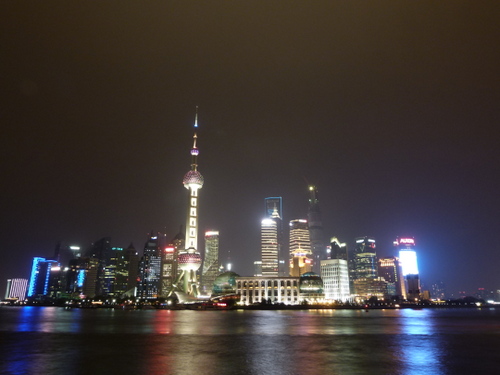 上海夜晚的天际线