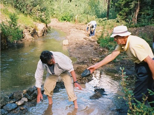 高级志愿者假期:与土地保护协会一起修灌溉渠