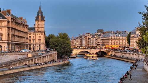 巴黎塞纳河的风景