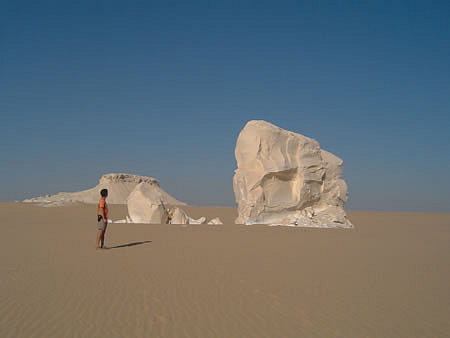 埃及沙漠中的岩层
