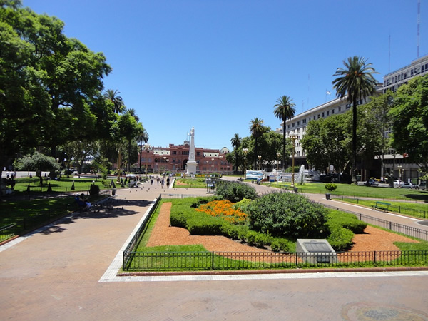 布宜诺斯艾利斯的一个公园。这是一个用西班牙语和朋友聊天的好地方