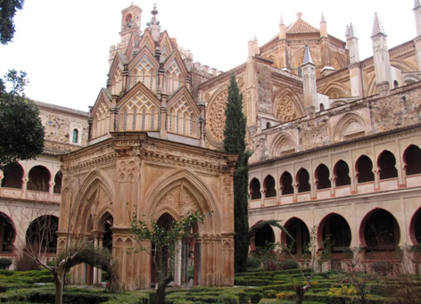 西班牙瓜达卢佩修道院的露台