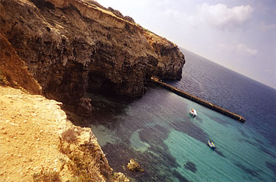 马耳他的海岸悬崖